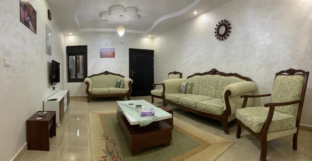 Amro Petra Apartment Wadi Musa Buitenkant foto