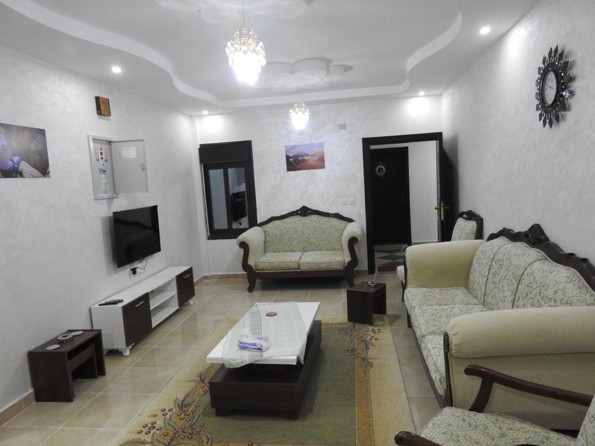 Amro Petra Apartment Wadi Musa Buitenkant foto