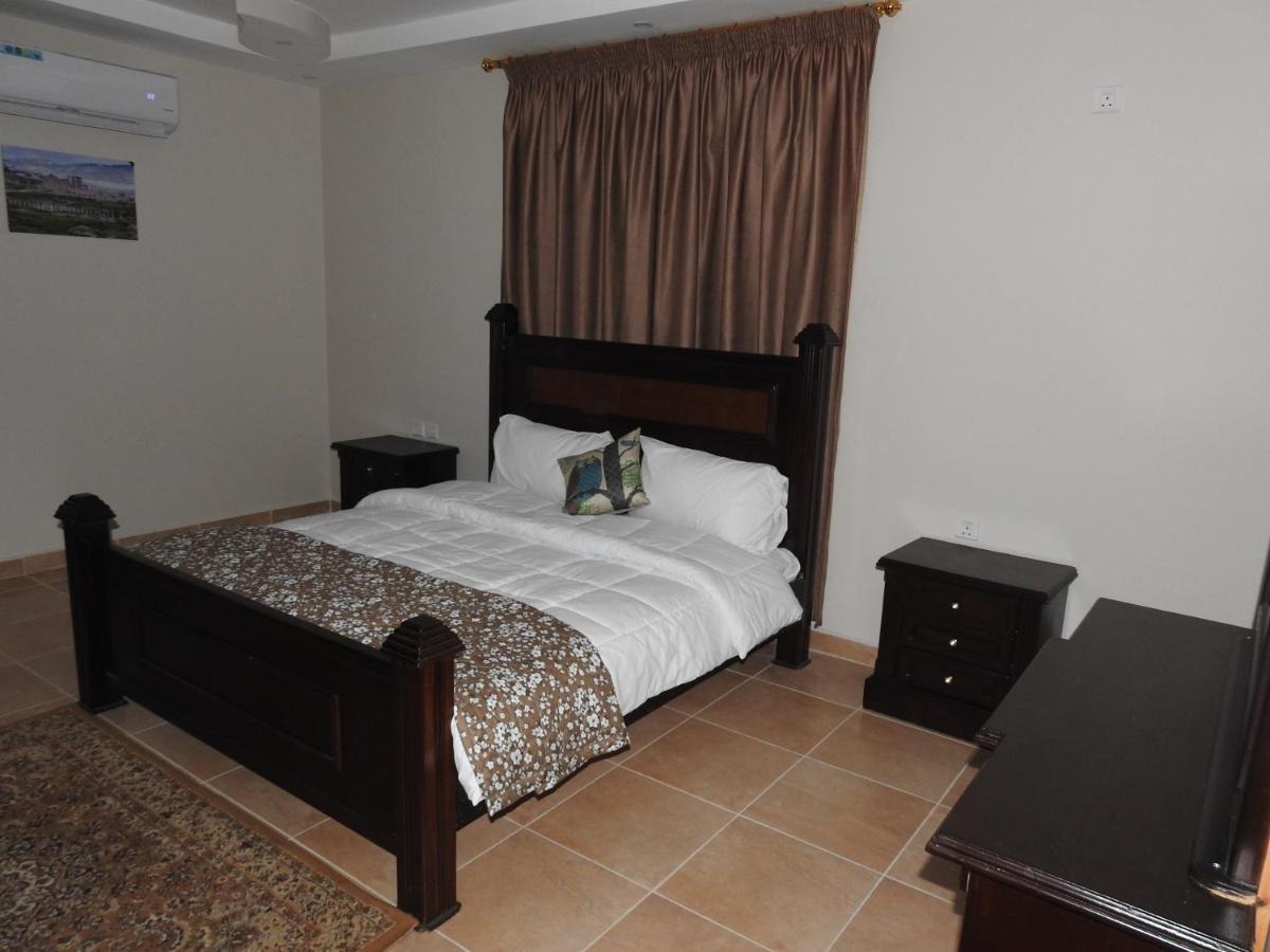 Amro Petra Apartment Wadi Musa Buitenkant foto