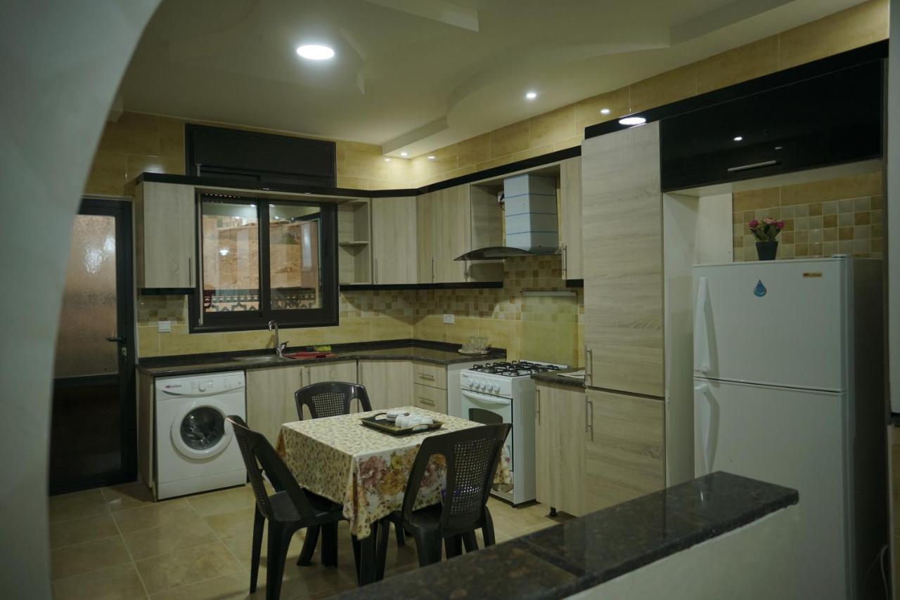 Amro Petra Apartment Wadi Musa Buitenkant foto