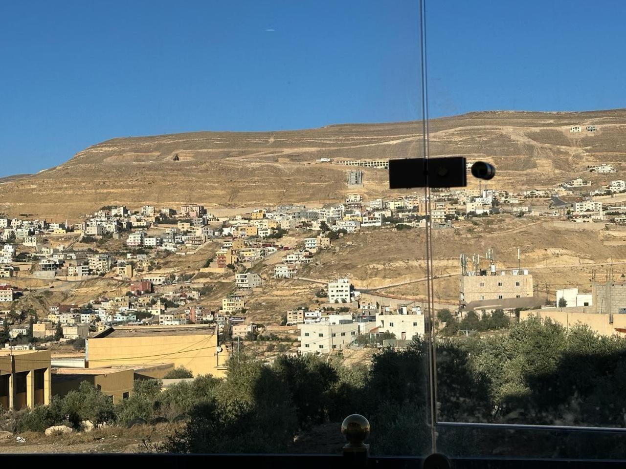 Amro Petra Apartment Wadi Musa Buitenkant foto