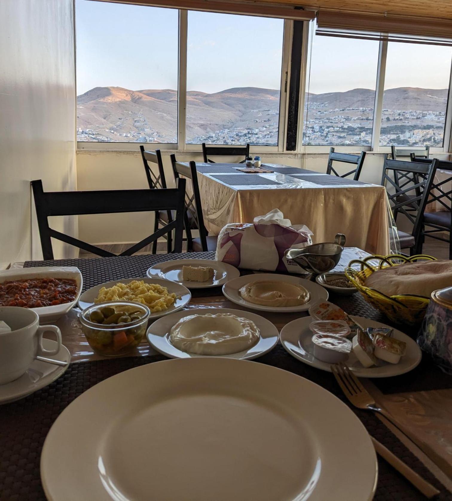 Amro Petra Apartment Wadi Musa Buitenkant foto